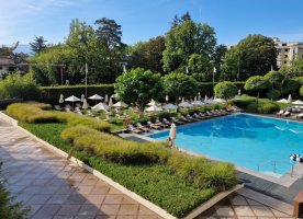 Entretien des jardins d'un hotel